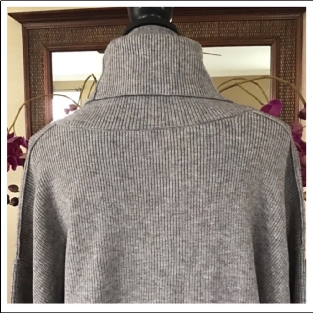 Free People Softly Structured Tunic Sweater.  NWT. - Picture 6 of 8